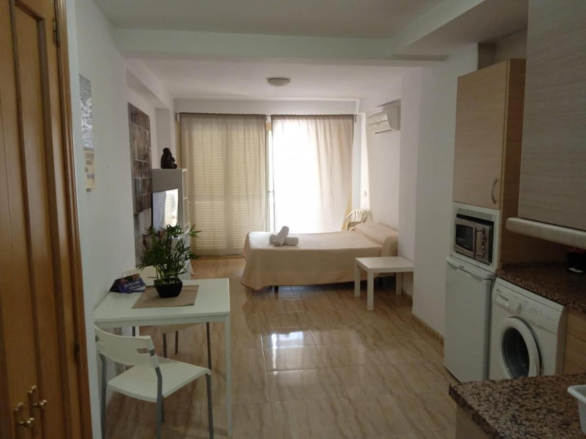 Puerta Del Sol Trm Only Adults Aparts 托雷莫利诺斯 外观 照片