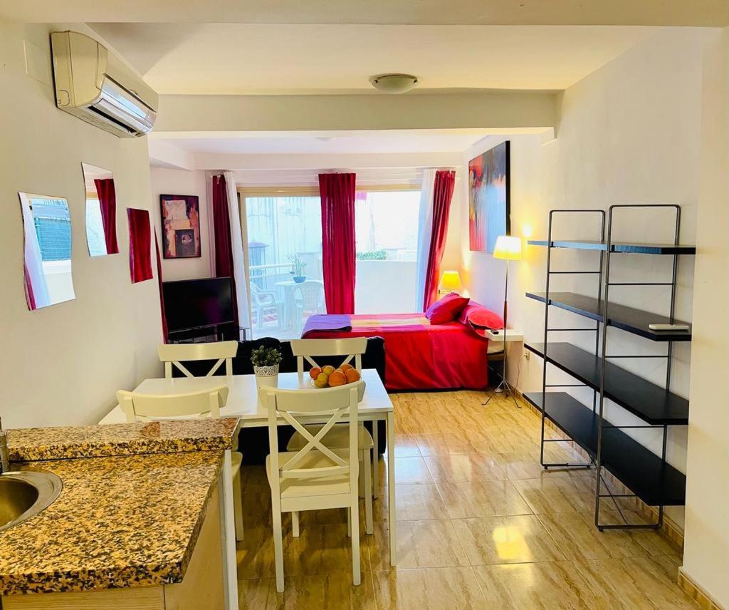 Puerta Del Sol Trm Only Adults Aparts 托雷莫利诺斯 外观 照片